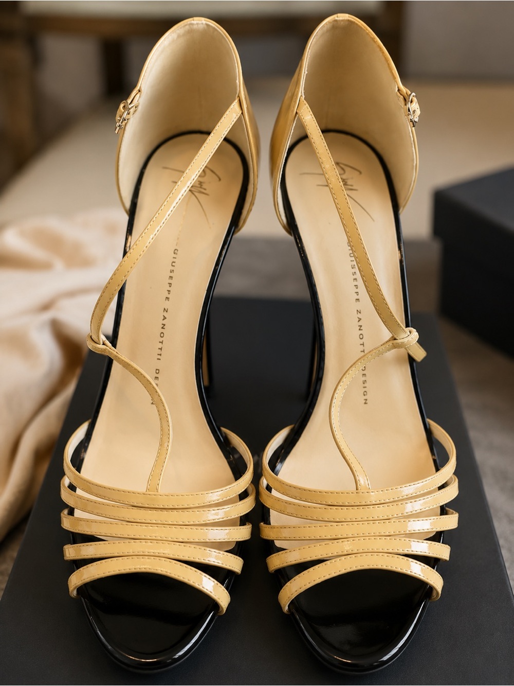 Giuseppe Zanotti Yellow and Black Patent T-Strap Sandals